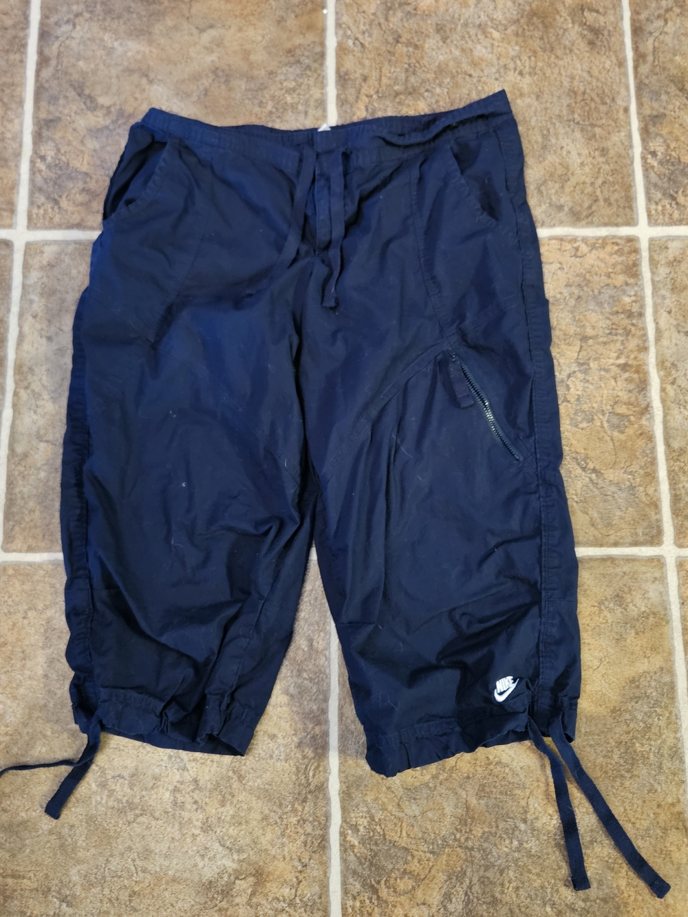 Nike Men’s Dark Navy Athletic Capris with Drawcords